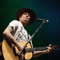 BEN HARPER