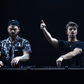 THE CHAINSMOKERS