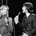 OLIVIA NEWTON-JOHN, CLIFF RICHARD